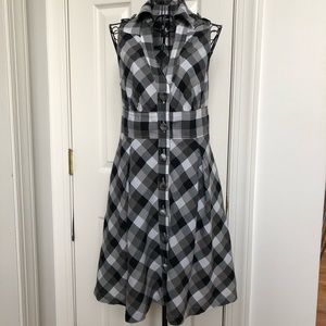 GUESS Los Angeles black grey & white buttoned up sleeveless Dress Medium